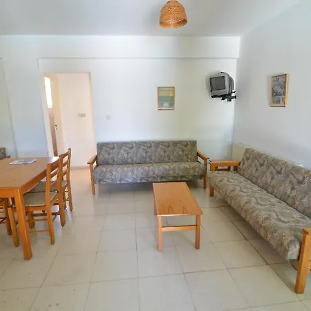 Chrysafinia Aparthotel Polis