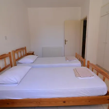 Chrysafinia Aparthotel 2*