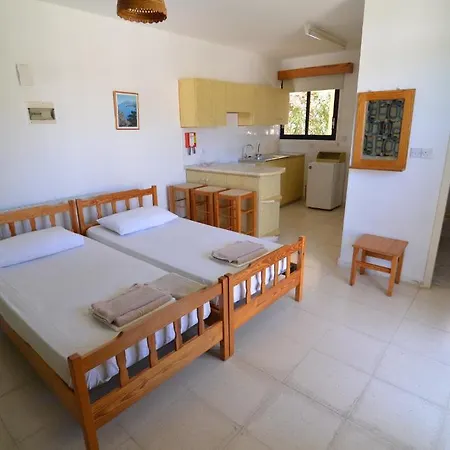 Chrysafinia Aparthotel 2*